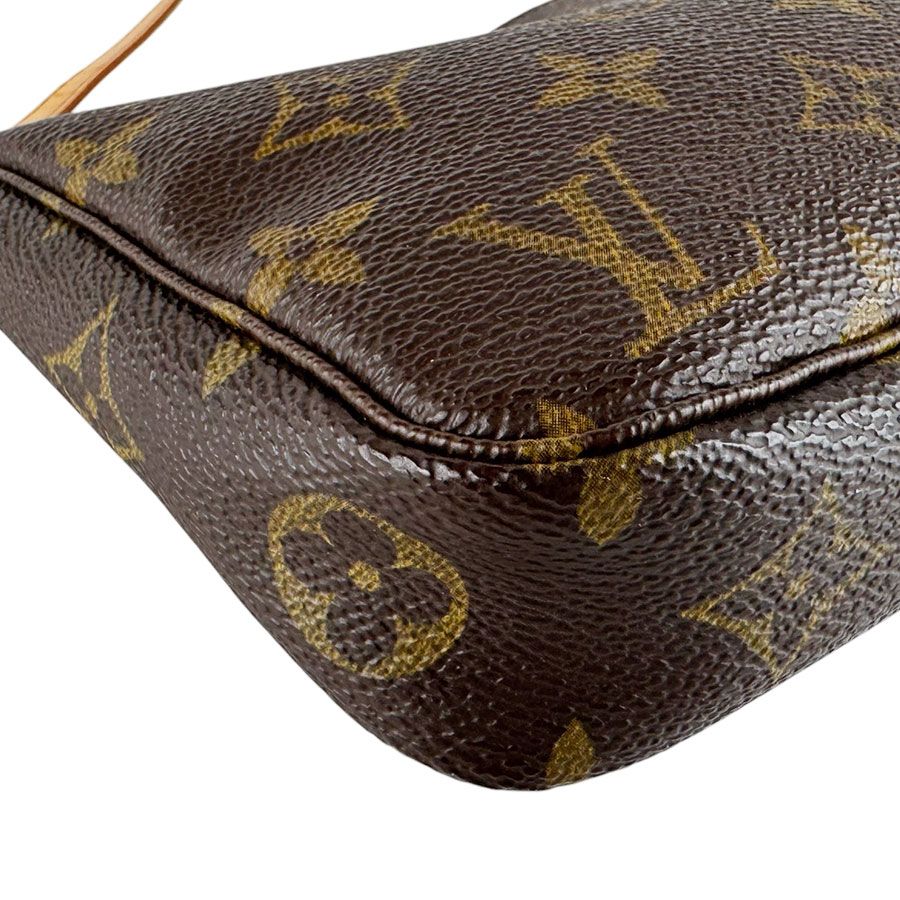 Louis Vuitton Pouch Pochette — view 9