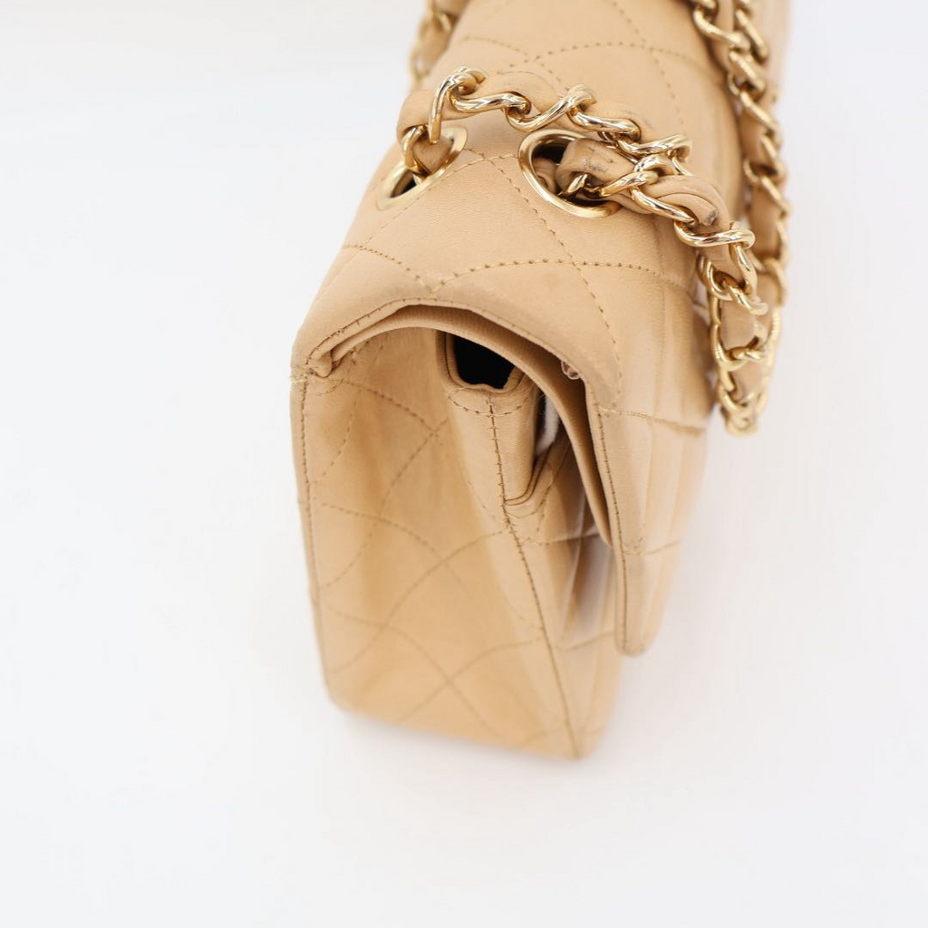 Chanel Quilted 25 Chain Shoulder Bag Double Flap Beige Lambskin — view 4