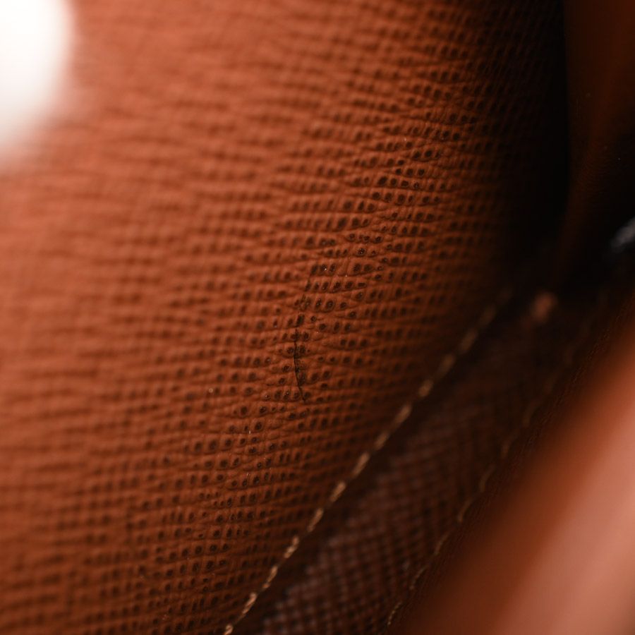 Louis Vuitton Coin Case Zippy Purse — view 9