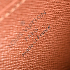 Louis Vuitton Coin Case Zippy Purse — view 5