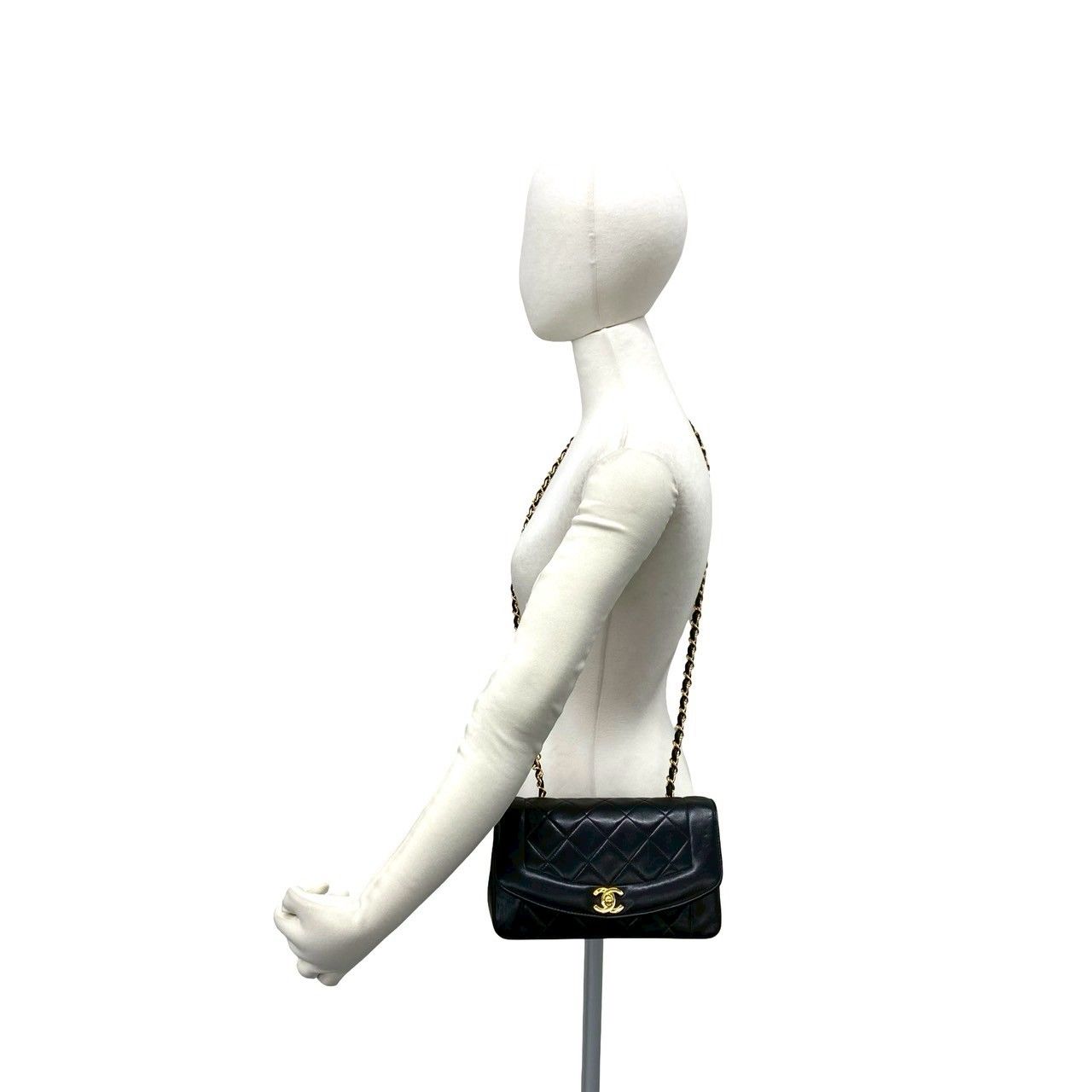 Chanel Card Diana CC Logo Lambskin Chain Shoulder Bag Black — view 2