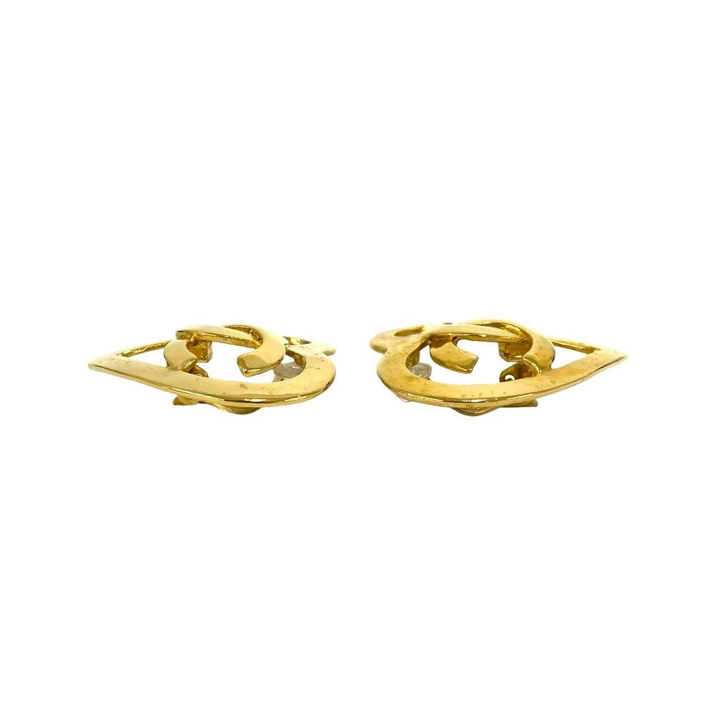 Chanel With Rice Vintage CC Logo Heart Motif Earrings Gold — view 5