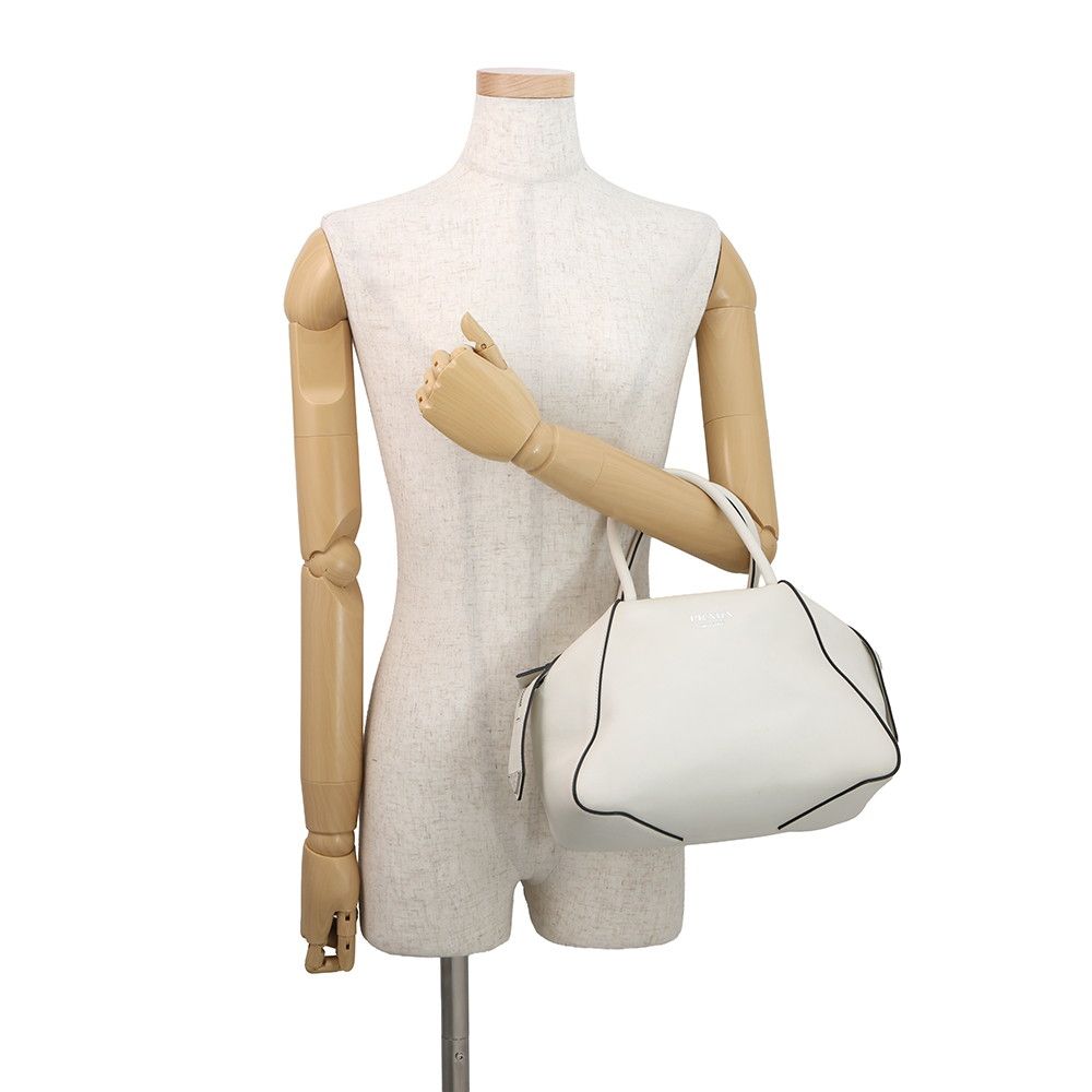 Prada Handbag Supernova Leather 2-Way Shoulder White — view 4