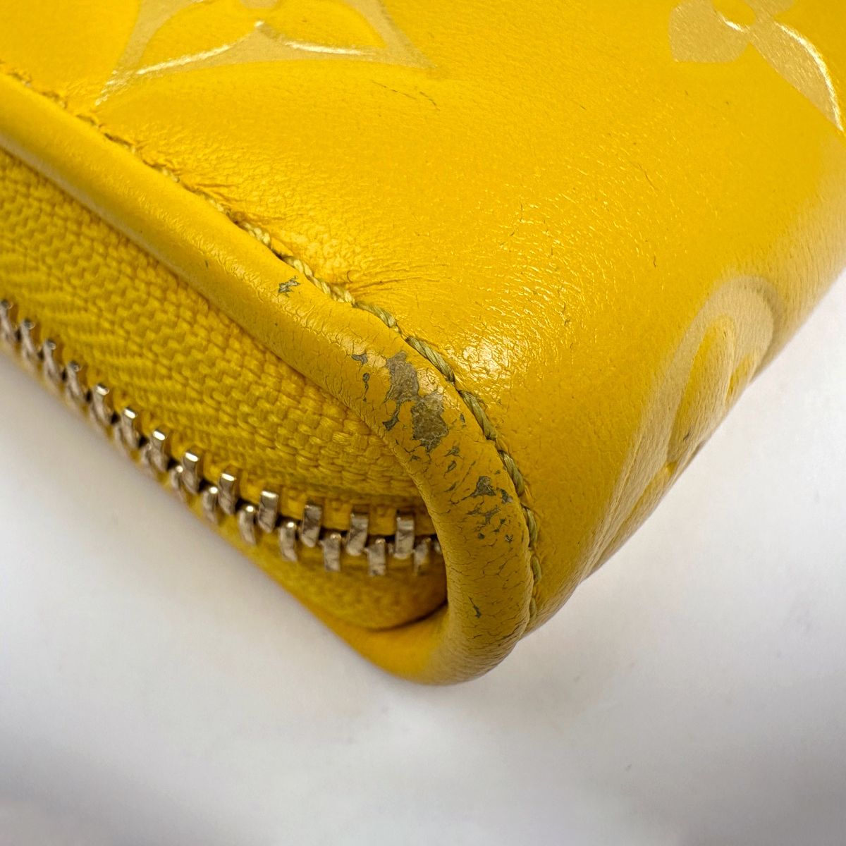 Louis Vuitton Zippy Wallet Coussin Monogram Embossed Leather Ginkgo Yellow — view 3
