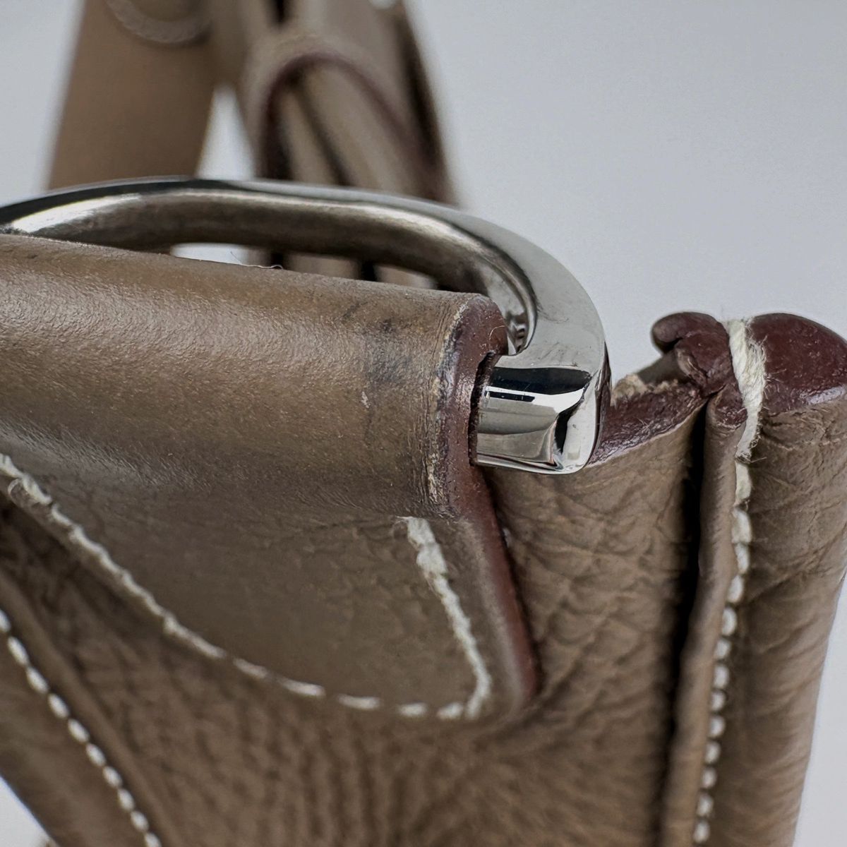 Hermes Evelyne 3 PM Perforated Logo Shoulder Bag Taurillon Clemence Etoupe — view 5