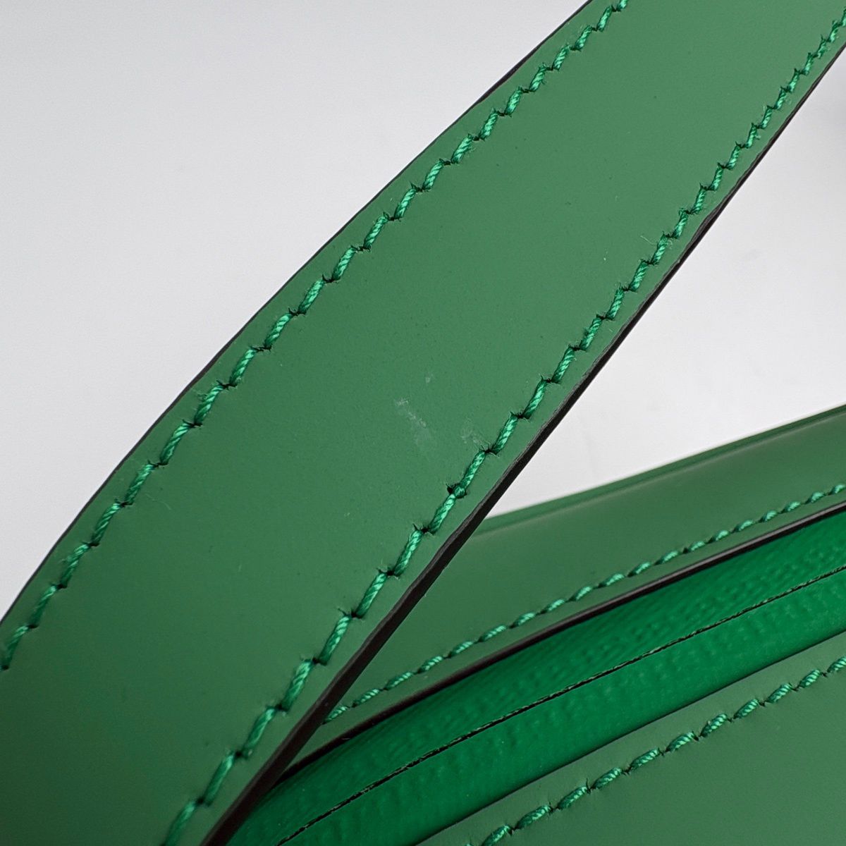 Gucci GG Rubber Effect Mini Shoulder Bag Leather Green — view 9