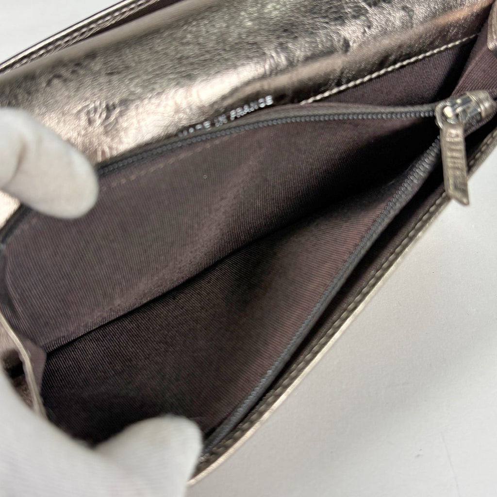 Chanel Bifold Wallet Quilted Leather Gold — view 7
