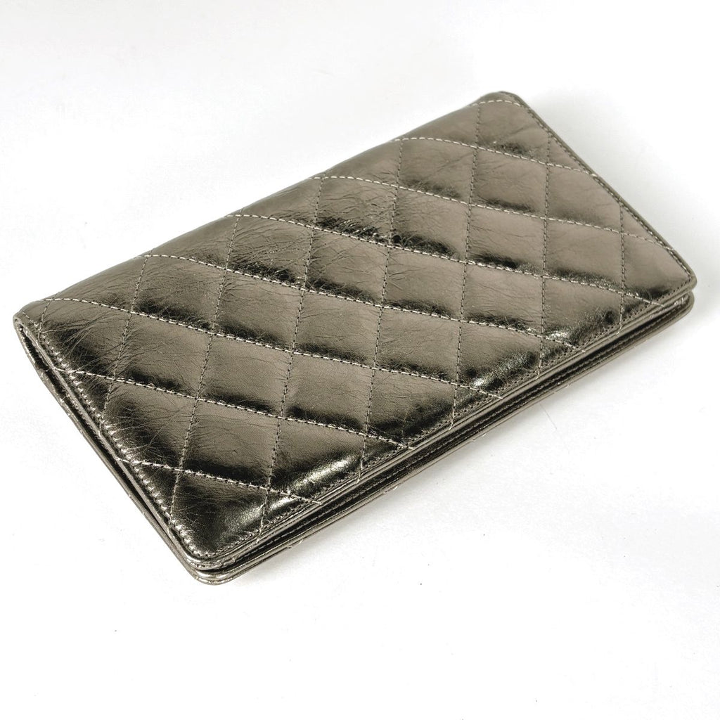 Chanel Bifold Wallet Quilted Leather Gold — view 2