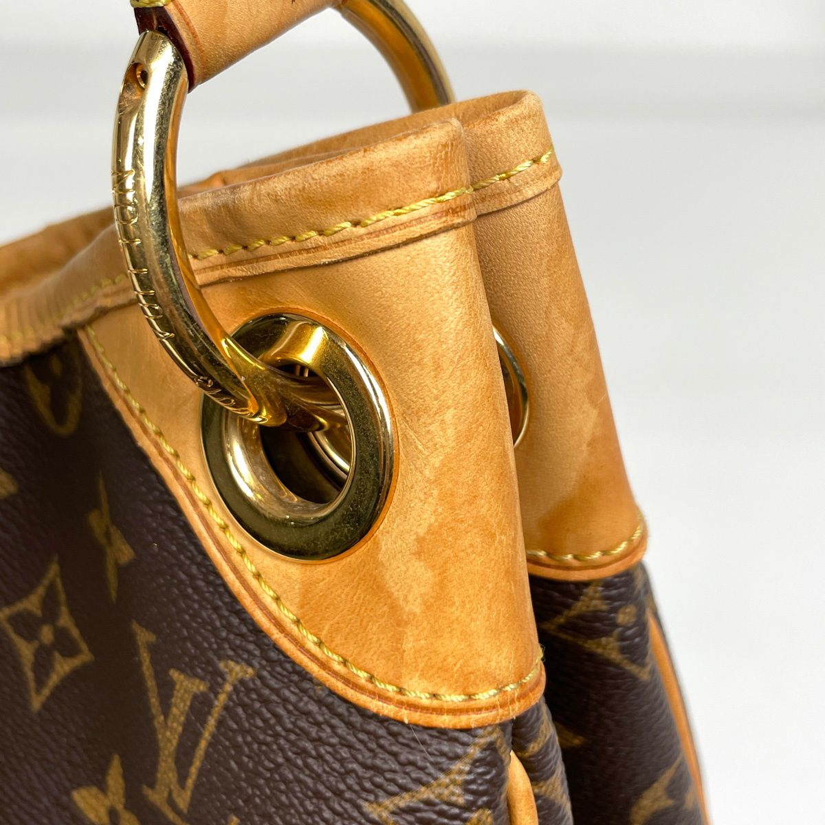 Louis Vuitton Galleria PM Shoulder Bag Monogram Brown — view 4