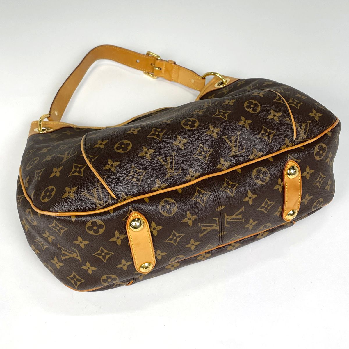 Louis Vuitton Galleria PM Shoulder Bag Monogram Brown — view 2