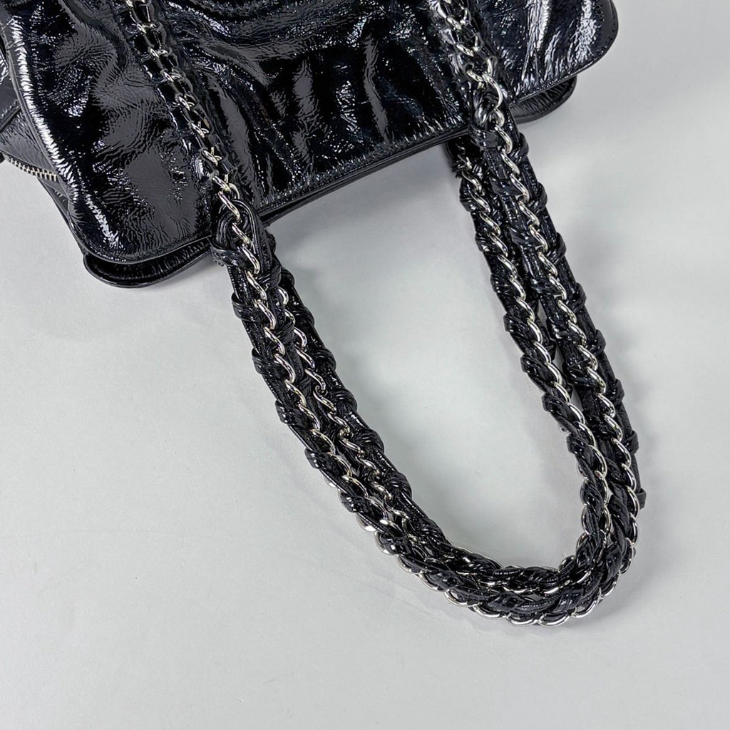 Chanel CC Logo Chain Shoulder Bag Enamel Patent Leather Black — view 6