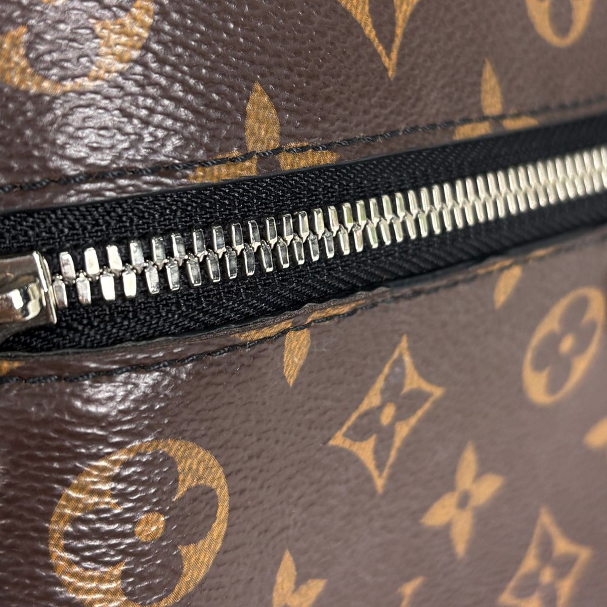 Louis Vuitton Discovery Backpack Monogram Macassar Brown — view 7