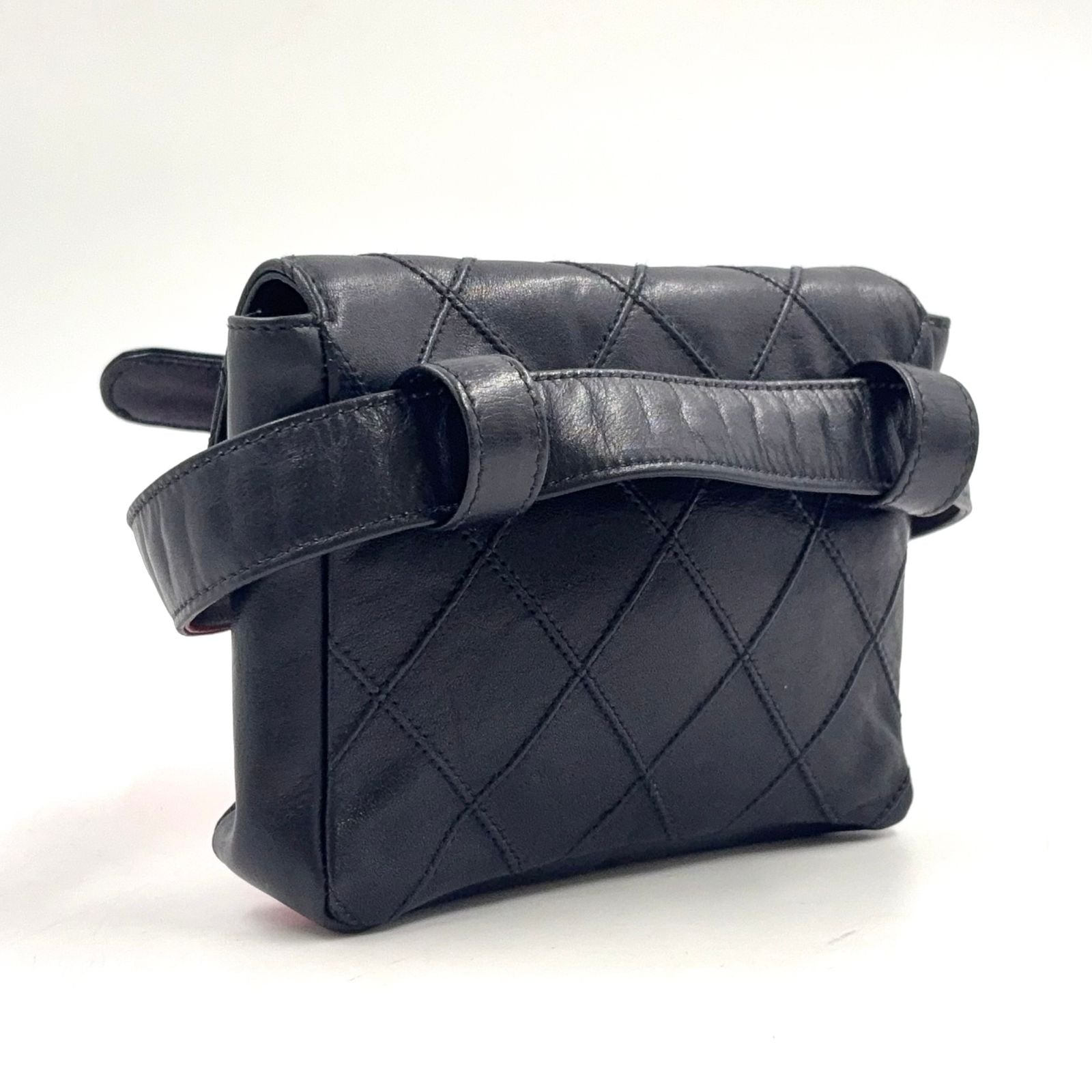 Chanel Quilted Turnlock Waist Pouch Belt Bag Unknown Lambskin Black Gold — view 2