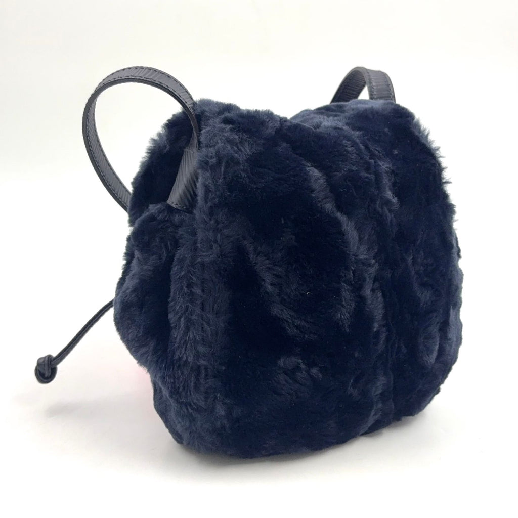 Fendi Vintage FF Logo Patch Drawstring Fur Leather Fur Navy Shoulder Bag Gold — view 2