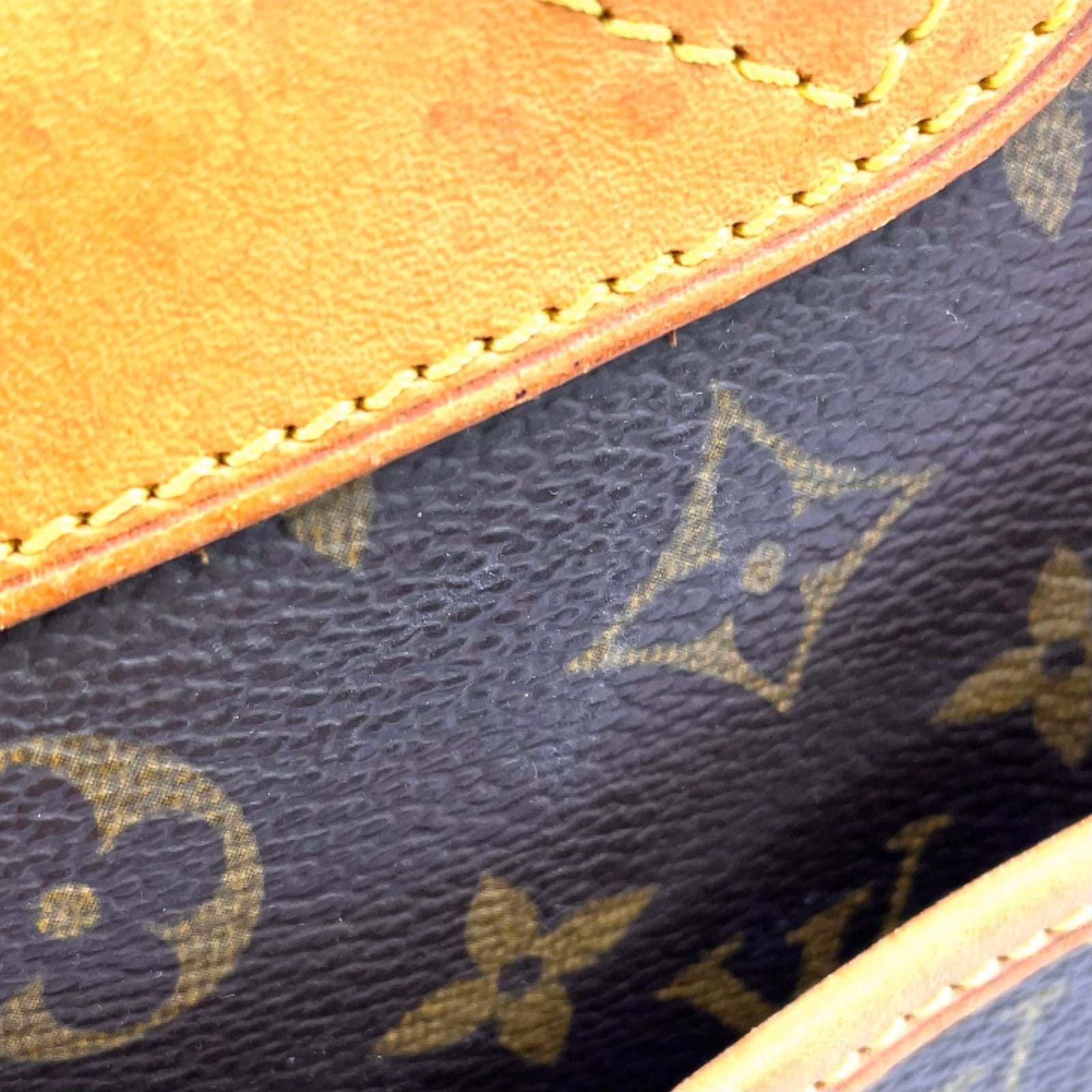 Louis Vuitton Monogram Leather Brown Light Handbag Gold — view 8
