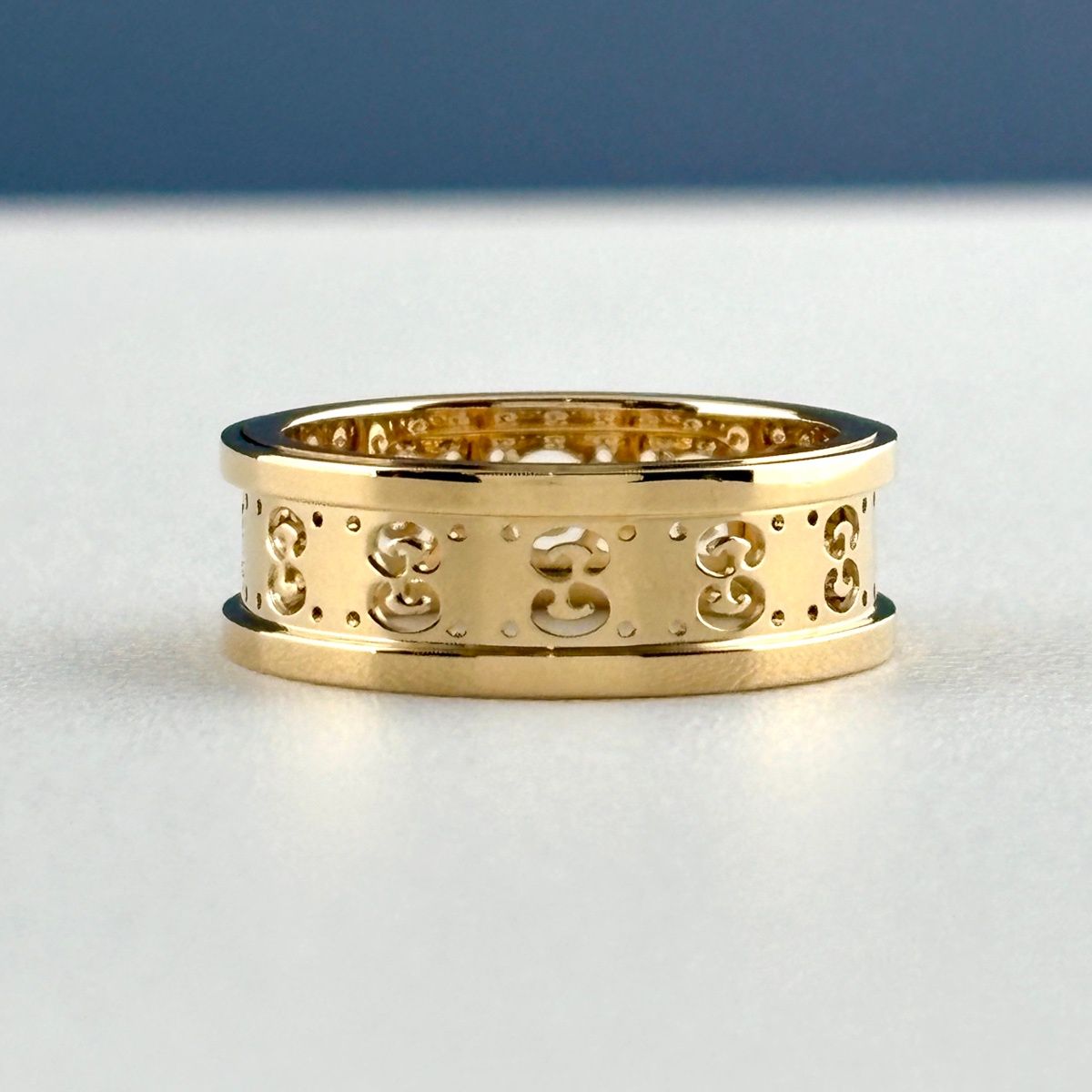 Gucci Icon Toile Ring YG Yellow Gold — view 3