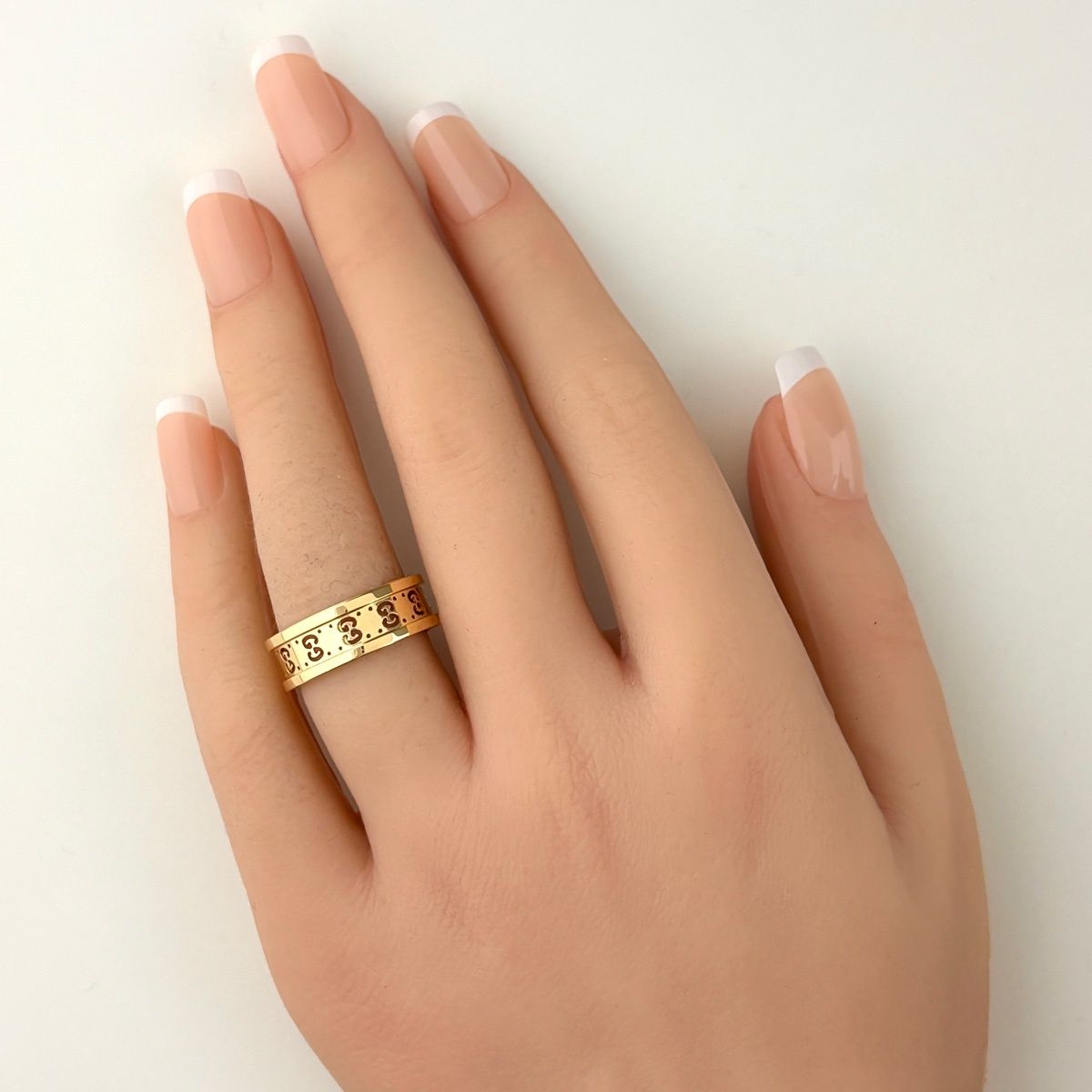Gucci Icon Toile Ring YG Yellow Gold — view 4