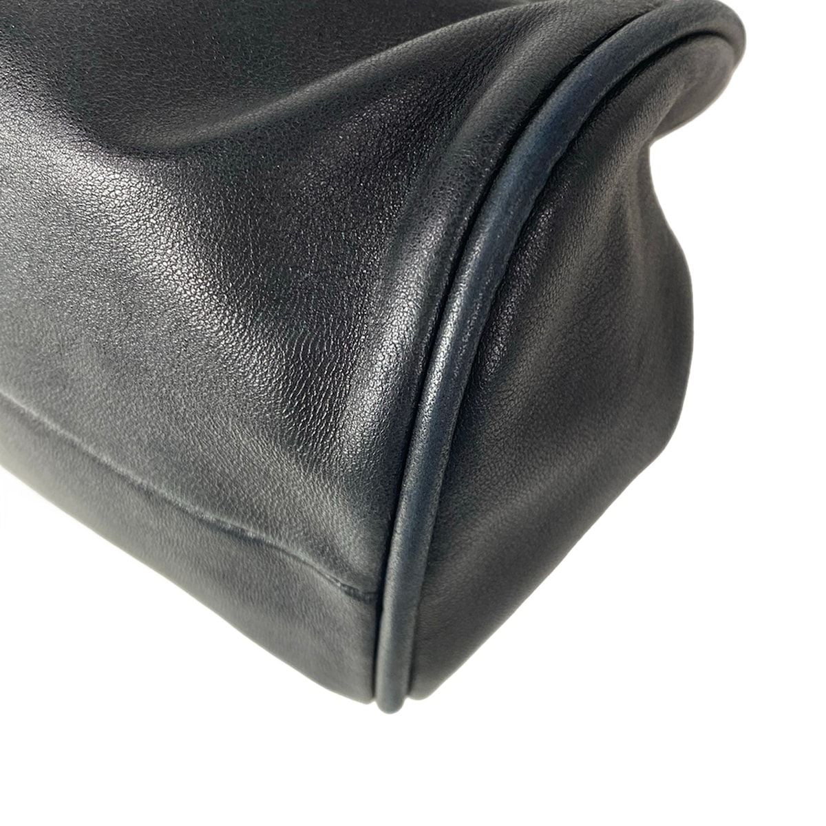 Chanel Handbag Black Lambskin — view 9