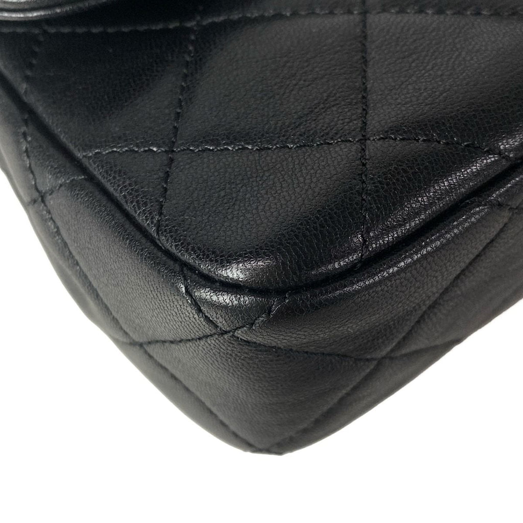Chanel Shoulder Bag Quilted Black Chain Gold Leather — view 6