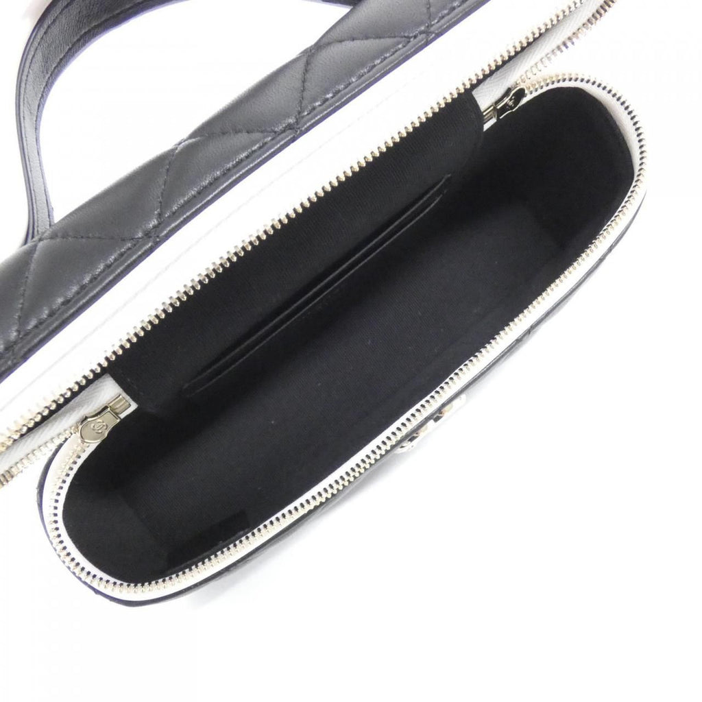 Chanel Bag Handbag Black — view 7