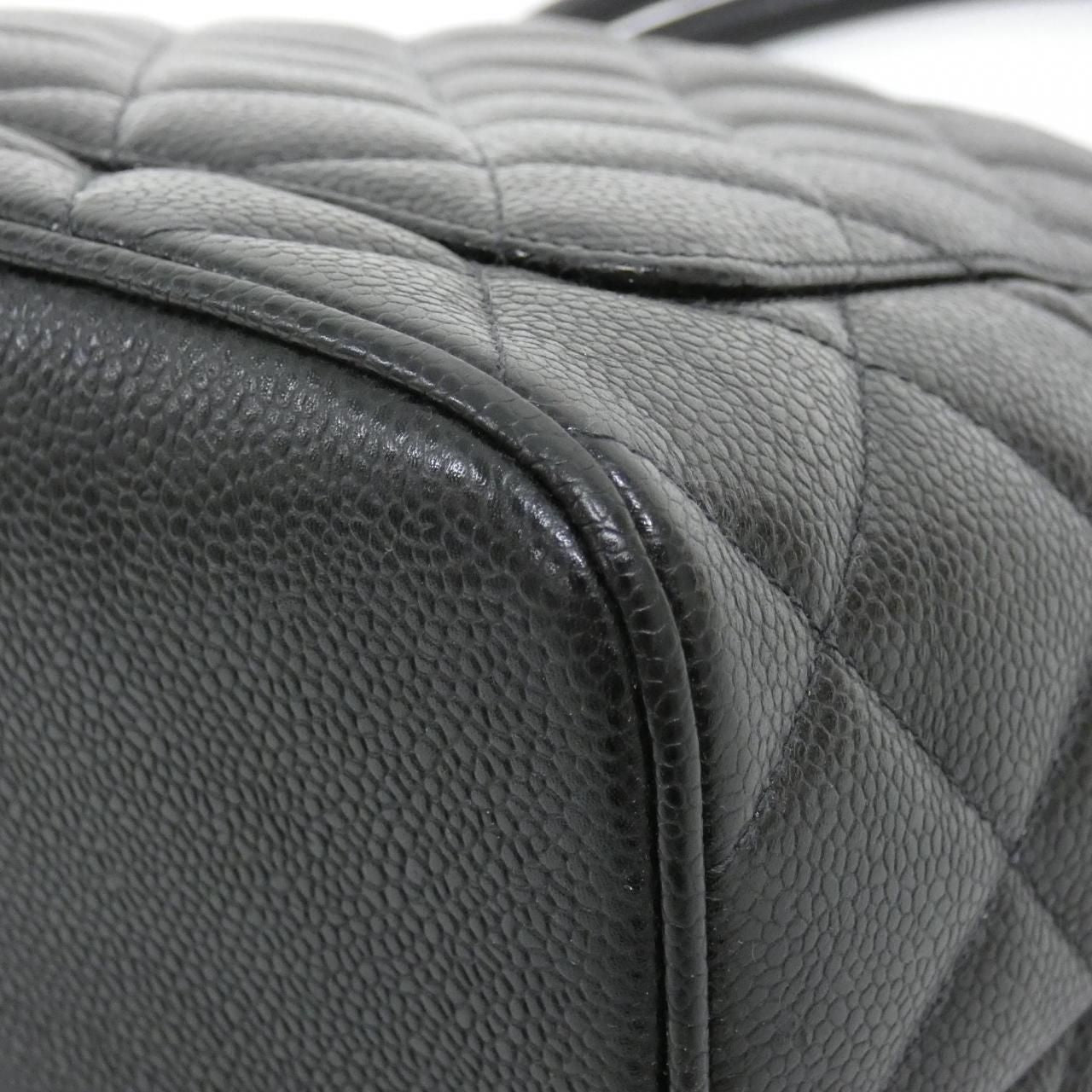 Chanel Vintage Bag Handbag Black — view 3