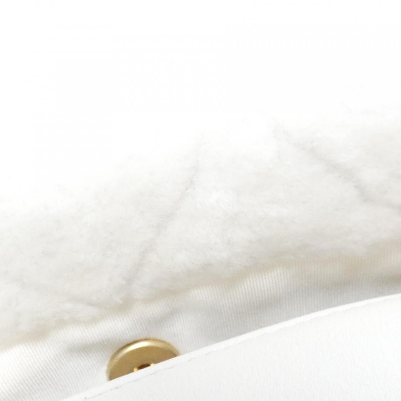 Chanel Shoulder Bag White — view 9