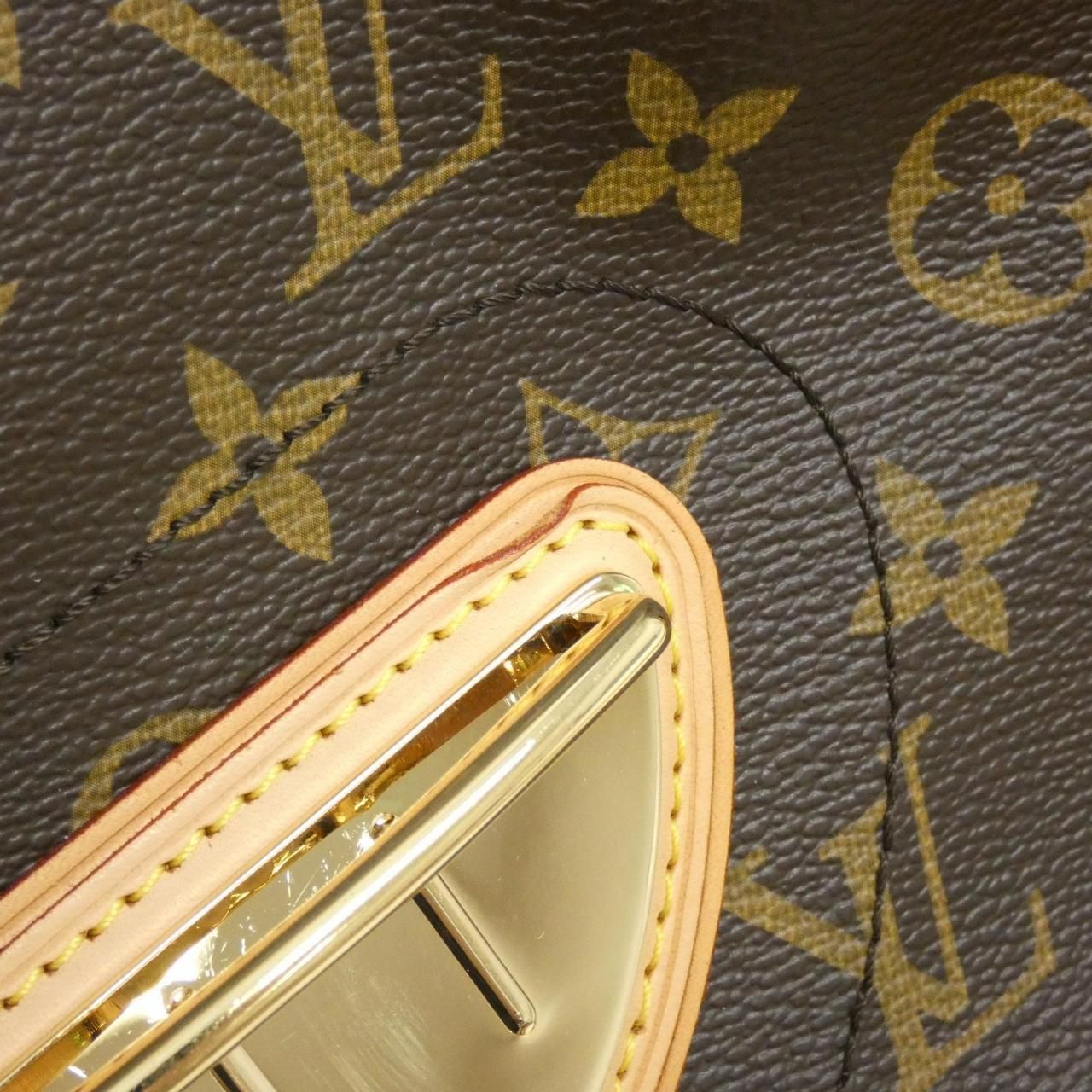 Louis Vuitton Monogram Beverly GM Shoulder — view 5