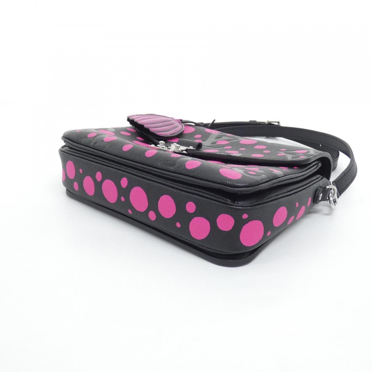 Louis Vuitton Monogram Empreinte Pochette Metis MM — view 3
