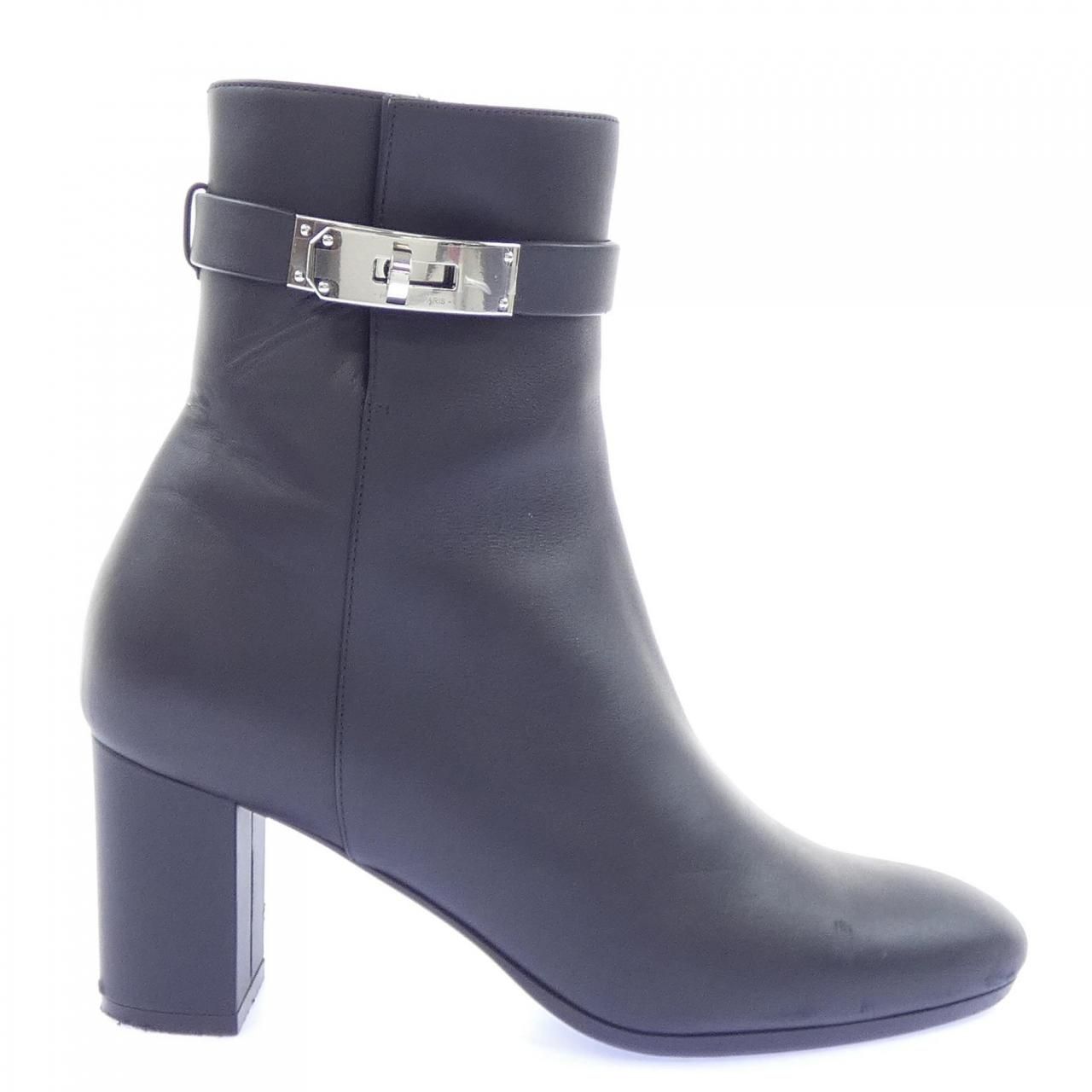 Hermes Saint Germain Kelly Buckle Boots