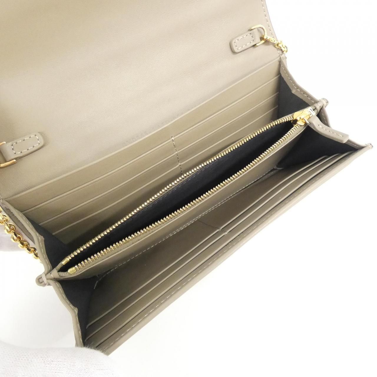 Fendi Bugette Aajd Chain Wallet Shoulder — view 7