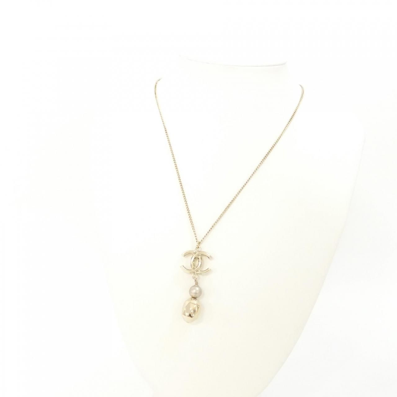 Chanel Necklace Gold — view 5