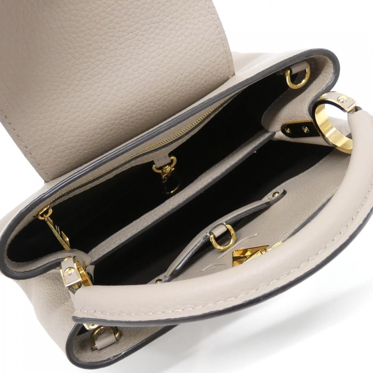 Louis Vuitton Capucines BB — view 8