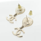 Chanel Earrings Gold — view 3