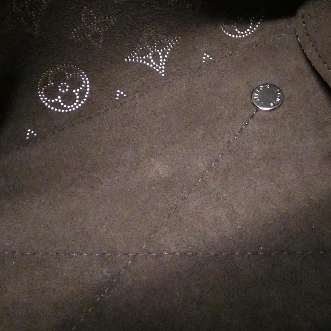 Louis Vuitton Mahina Bella Shoulder — view 7