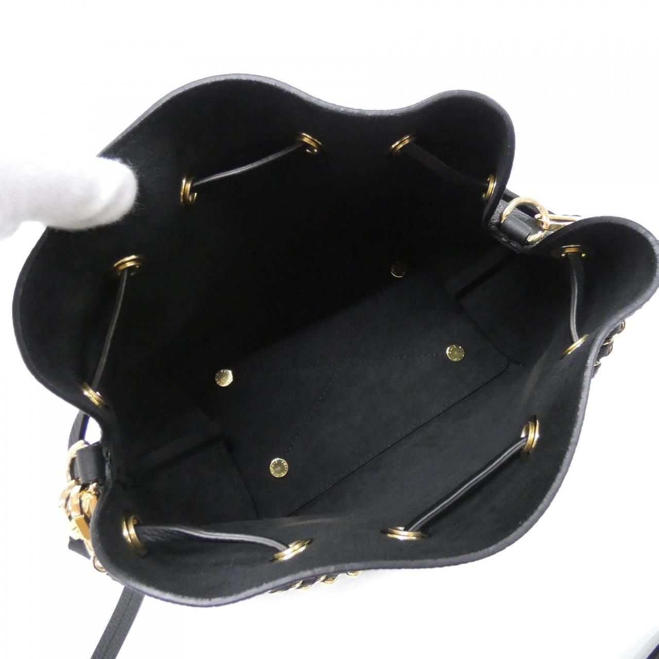 Louis Vuitton Mahina Bella Shoulder — view 5