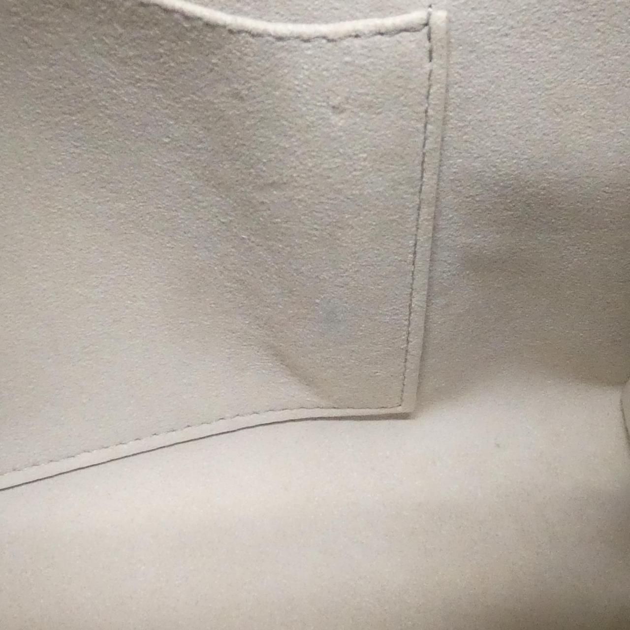 Louis Vuitton Bicolor Monogram Empreinte On The Go MM — view 6
