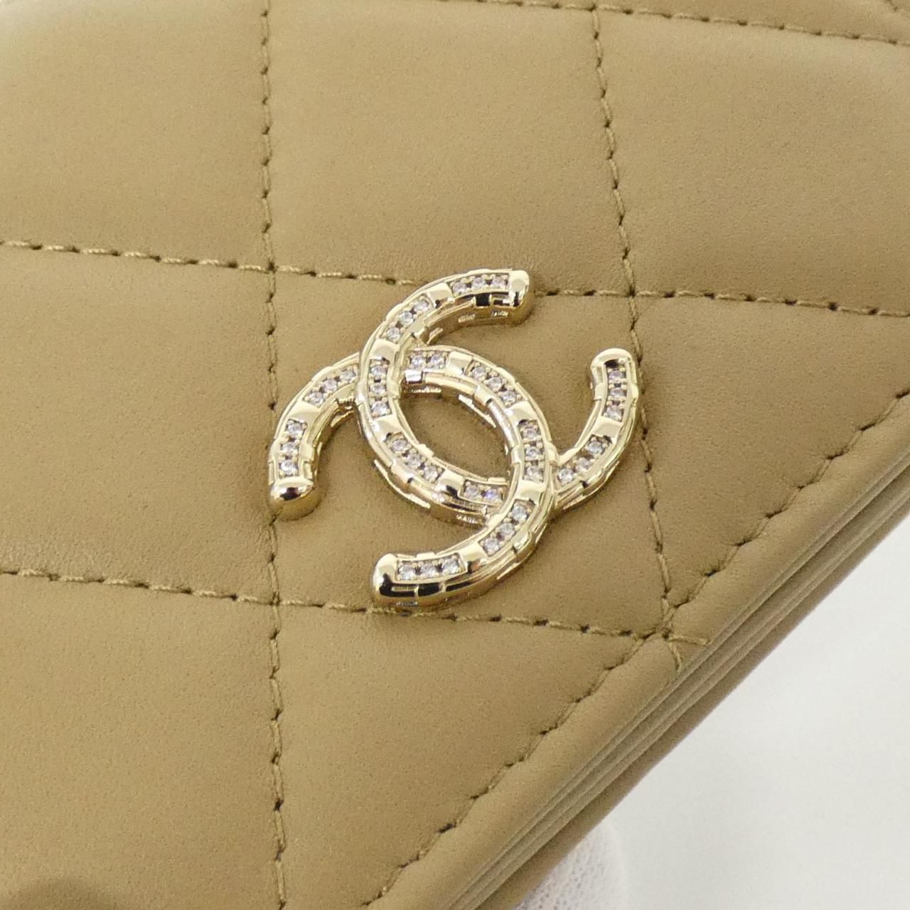 Chanel Card Case Card Holders Beige — view 4
