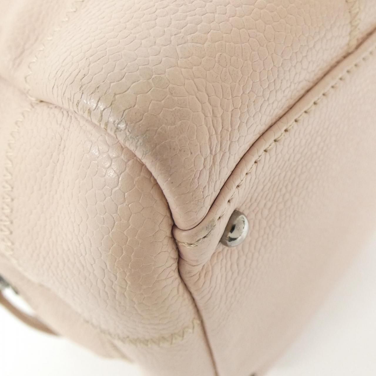 Chanel Shoulder Bag Pink — view 3