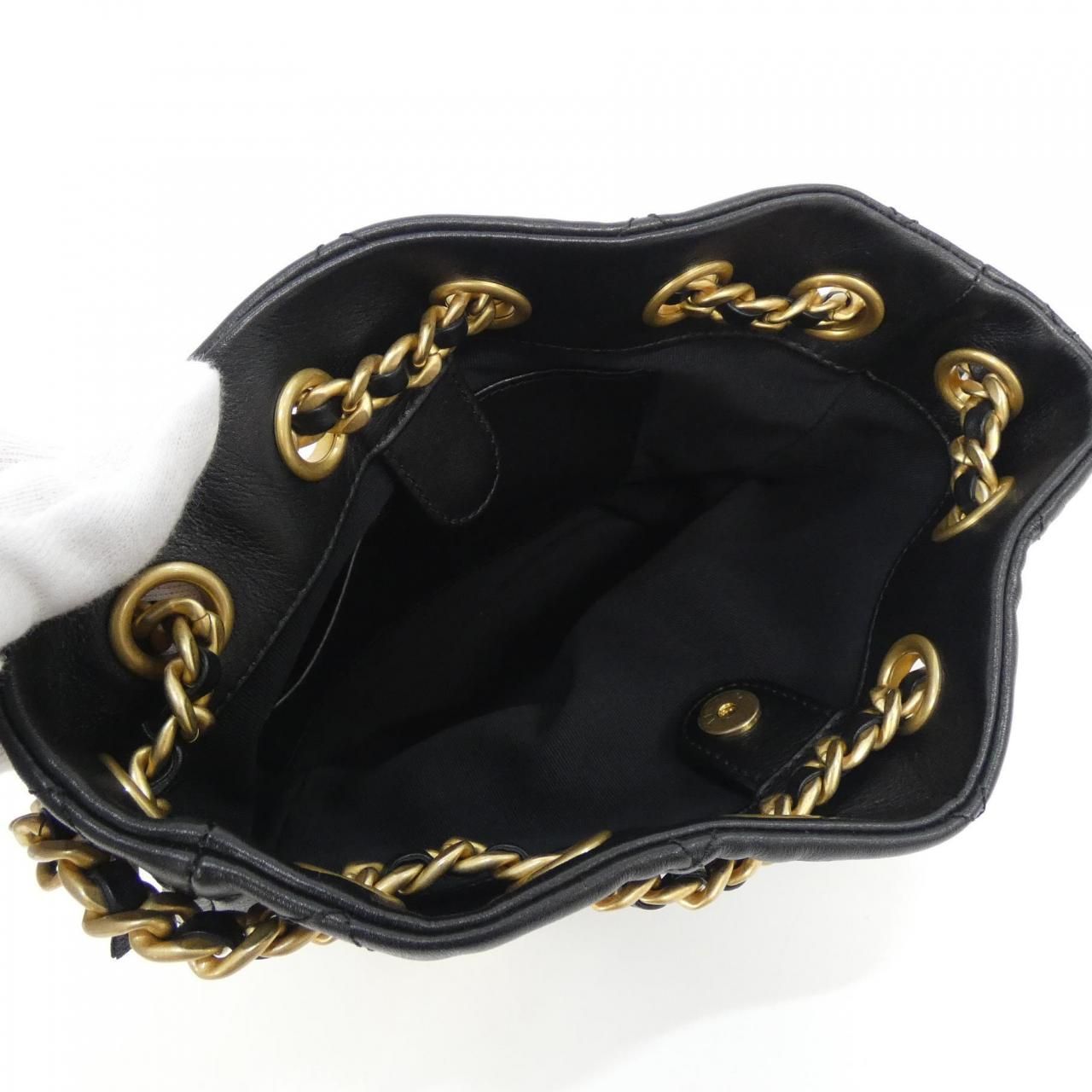 Chanel Shoulder Bag Black — view 6