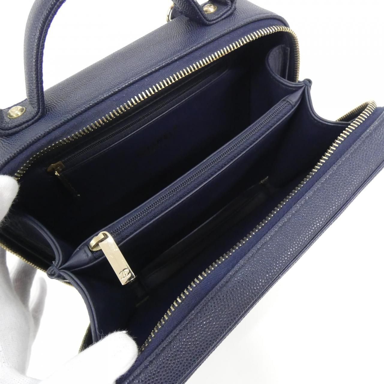 Chanel Shoulder Bag Navy — view 9