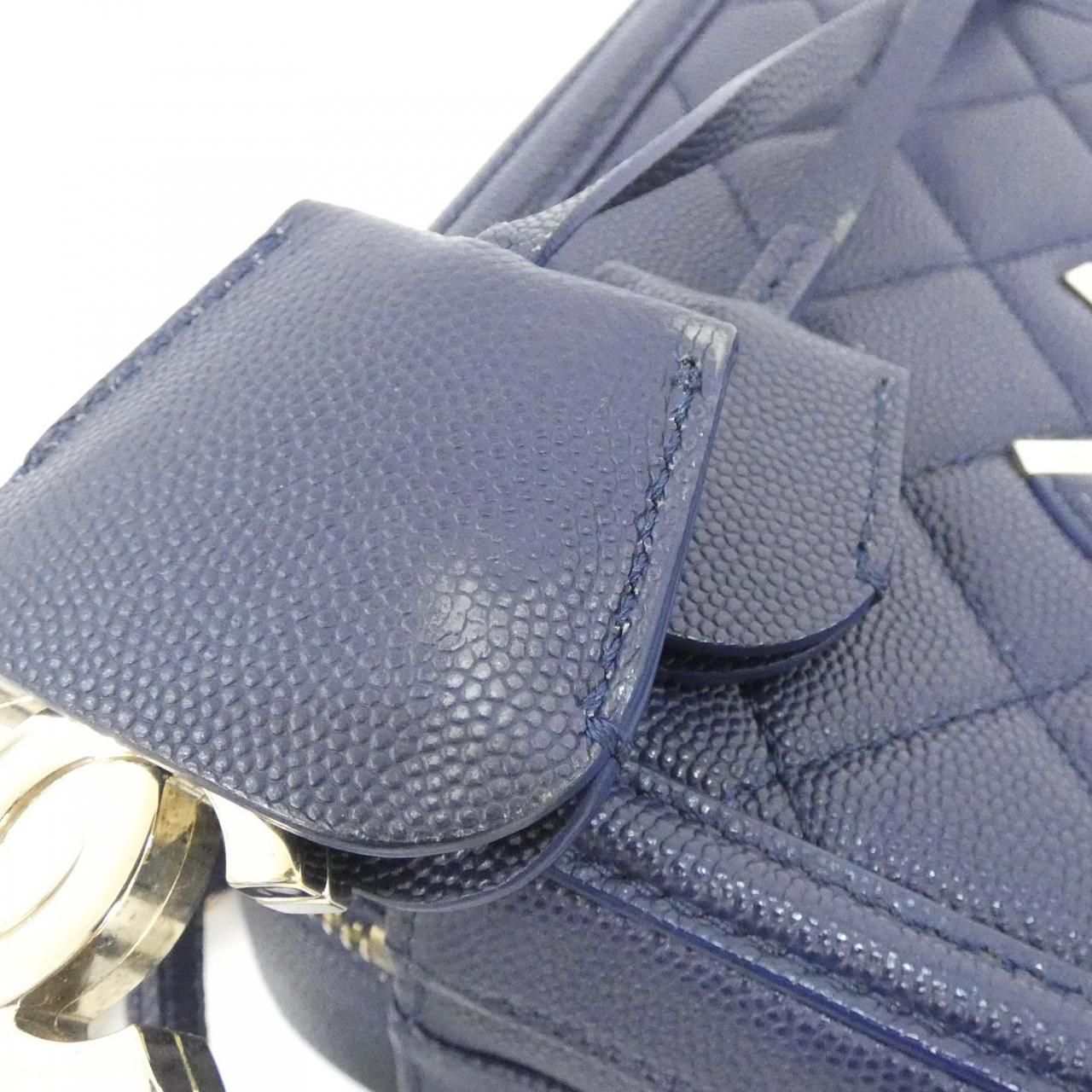 Chanel Shoulder Bag Navy — view 4