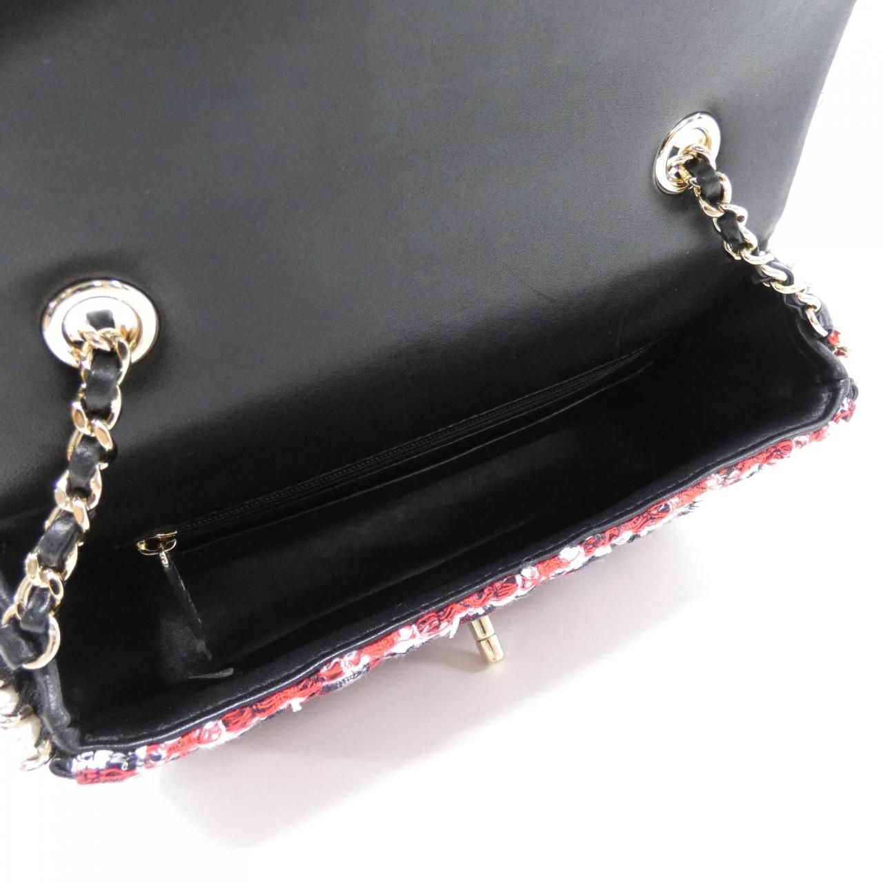 Chanel Shoulder Bag — view 7