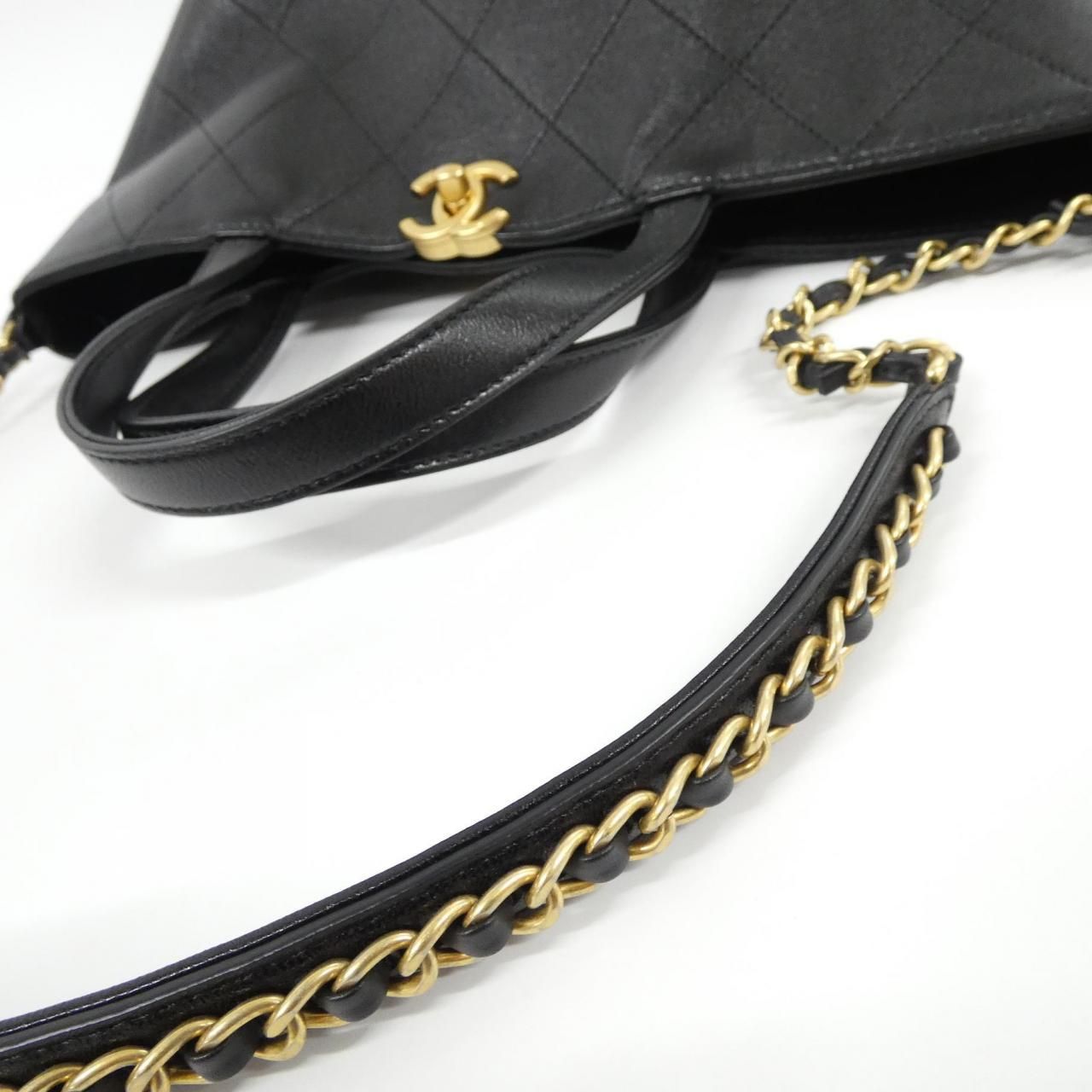 Chanel Bag Handbag Black — view 9