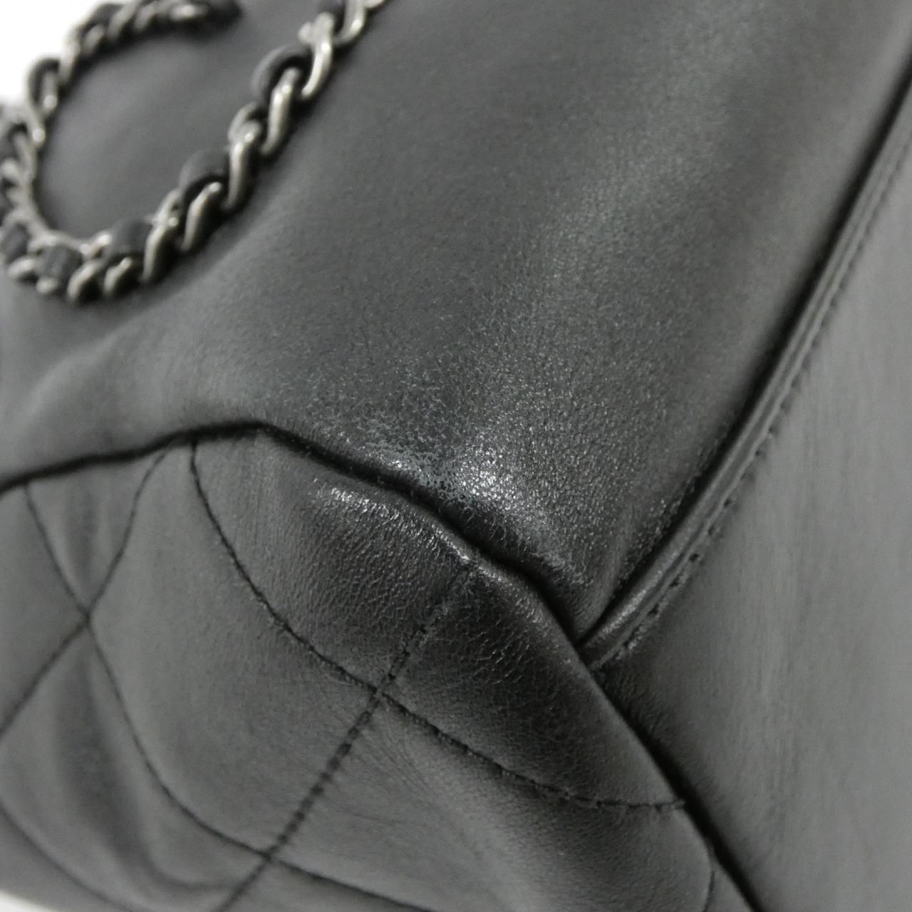 Chanel Bag Handbag Black — view 3