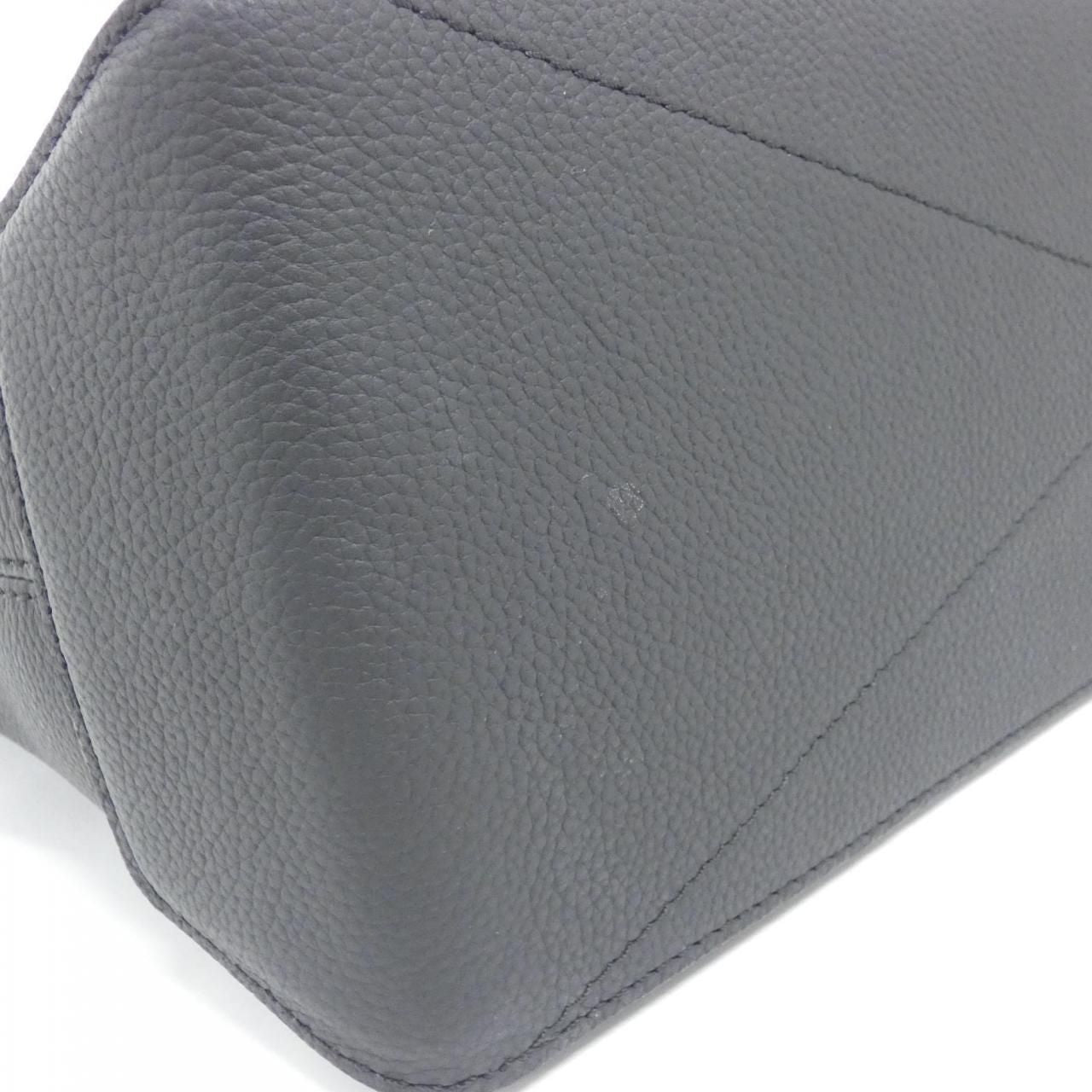 Louis Vuitton LV Aerogram Fast Line Tote — view 3