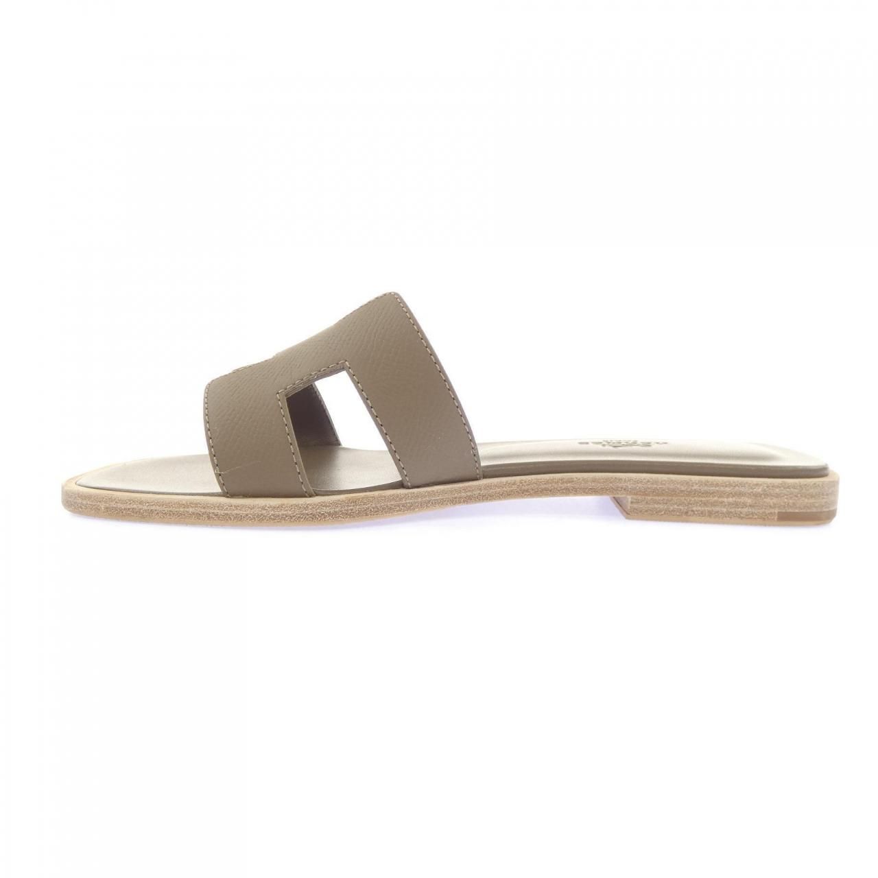 Hermes Oran Sandals Beige — view 2
