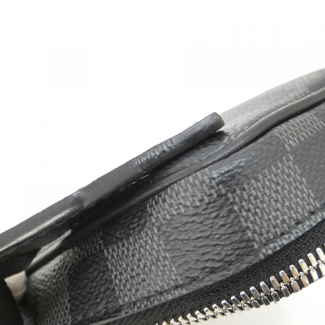 Louis Vuitton Damier Graphite Scott Messenger Shoulder — view 5