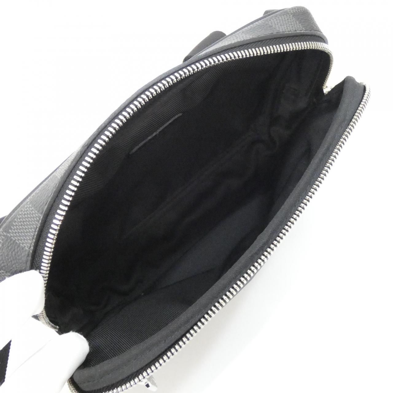 Louis Vuitton Damier Graphite Scott Messenger Shoulder — view 7