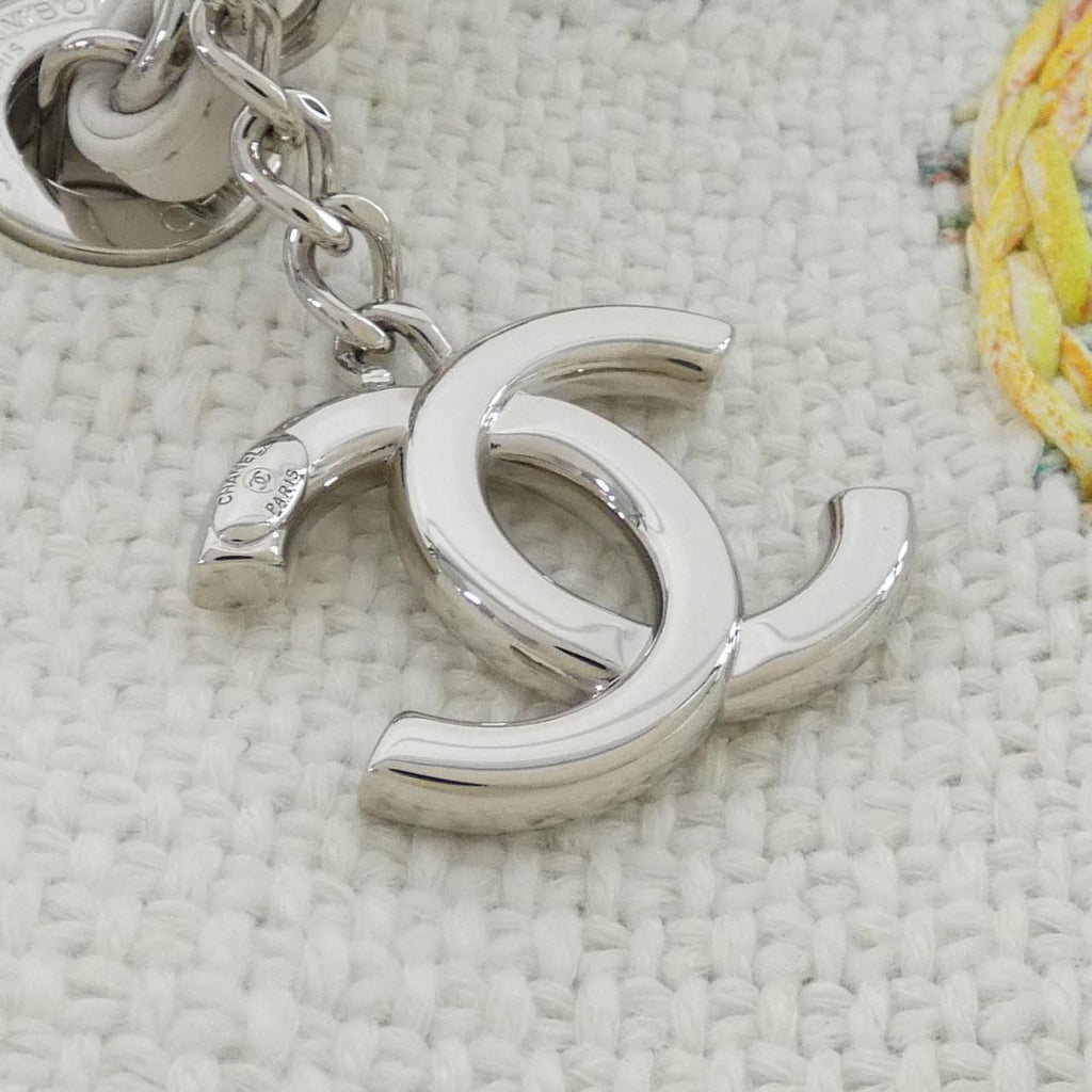 Chanel Bag Handbag White — view 6