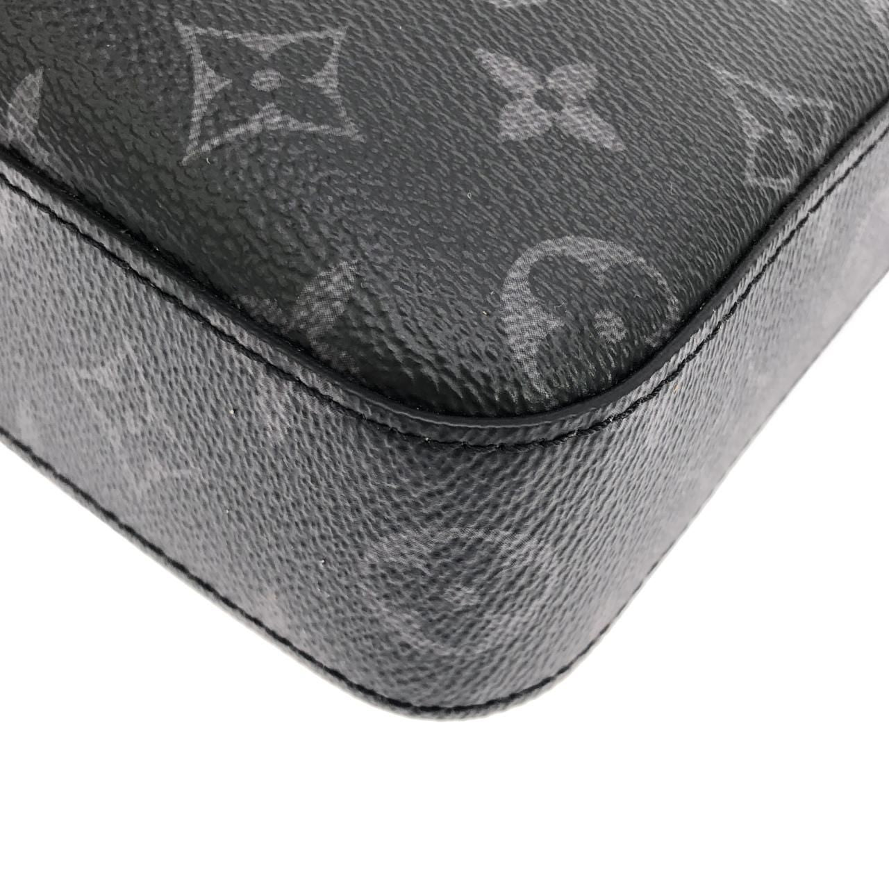 Louis Vuitton Monogram Eclipse Reverse Trio Messenger Shoulder — view 3